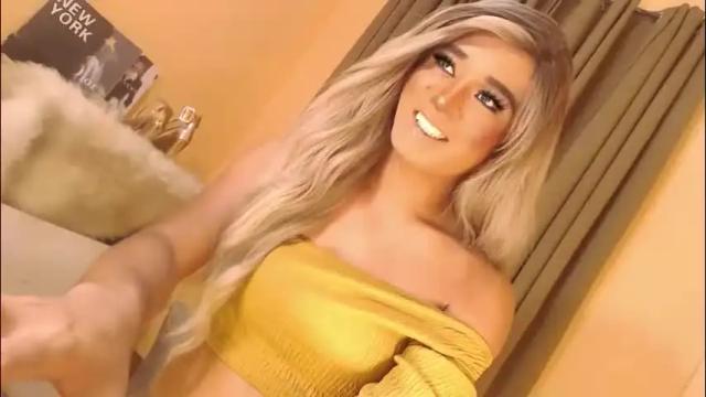 Image 11 of velvet_fux Stream on Chaturbate on 1 month ago