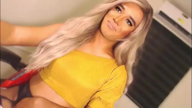 Image 10 of velvet_fux Stream on Chaturbate on 26 days ago