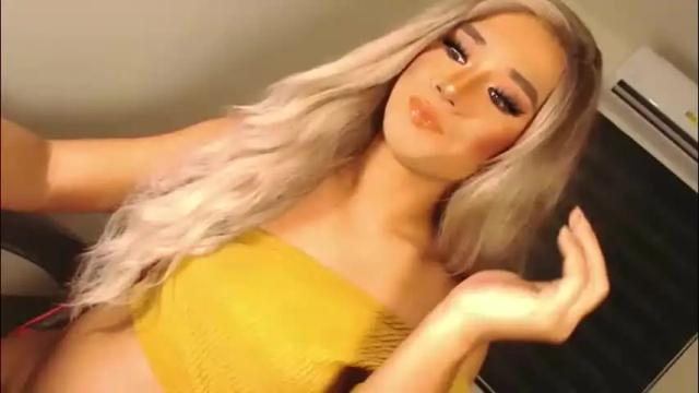 Image 3 of velvet_fux Stream on Chaturbate on 6 days ago