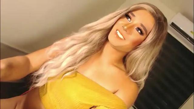 Image 6 of velvet_fux Stream on Chaturbate on 6 days ago