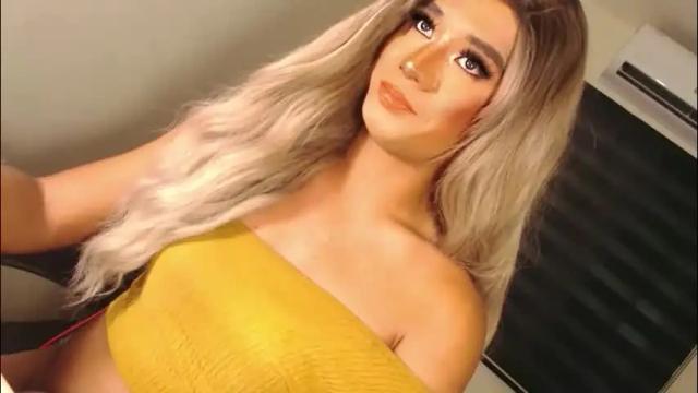 Image 11 of velvet_fux Stream on Chaturbate on 5 days ago