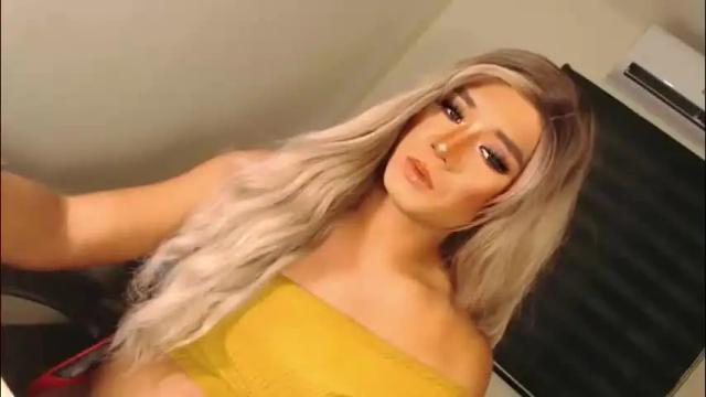 Image 8 of velvet_fux Stream on Chaturbate on 5 days ago