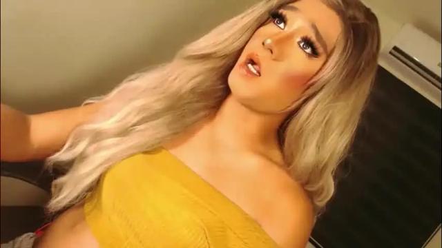 Image 2 of velvet_fux Stream on Chaturbate on 4 days ago