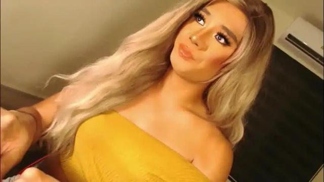 Image 6 of velvet_fux Stream on Chaturbate on 4 days ago