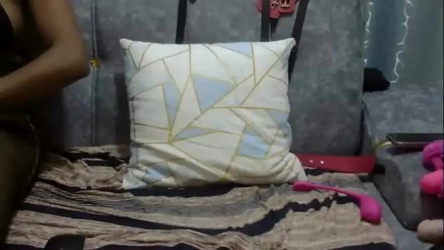 Image 8 of velvet_temptress Stream on Chaturbate on 1 month ago