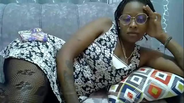 Image 6 of velvet_temptress Stream on Chaturbate on 20 days ago