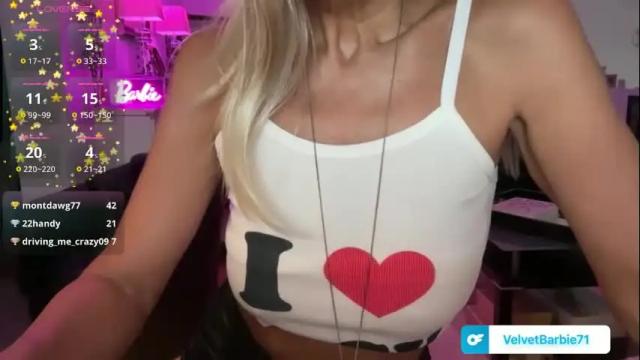 Image 4 of velvetbarbie Stream on Chaturbate on 1 month ago