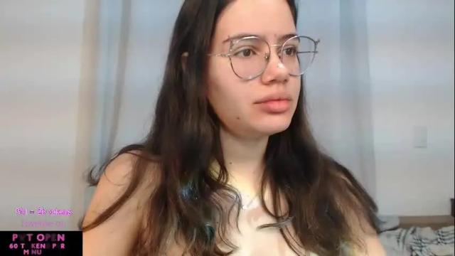 Image 10 of velvetcrystal Stream on Chaturbate on 1 month ago