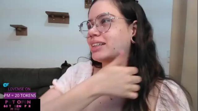 Image 6 of velvetcrystal Stream on Chaturbate on 1 month ago