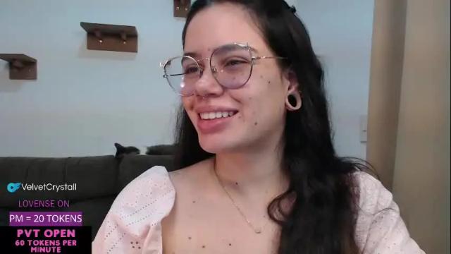 Image 8 of velvetcrystal Stream on Chaturbate on 1 month ago