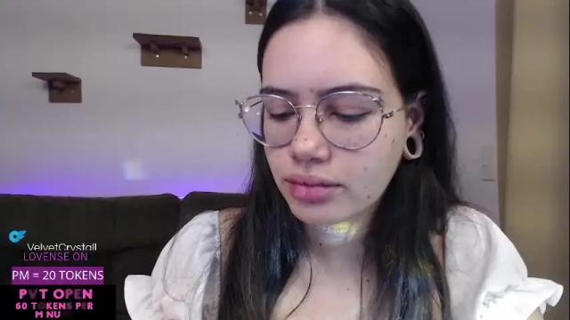 Image 2 of velvetcrystal Stream on Chaturbate on 25 days ago