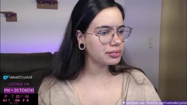 Image 2 of velvetcrystal Stream on Chaturbate on 1 month ago