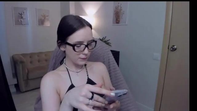 Image 12 of velvetmoore Stream on Chaturbate on 1 month ago