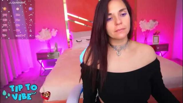 Image 6 of velvetsky_ Stream on Chaturbate on 2 months ago