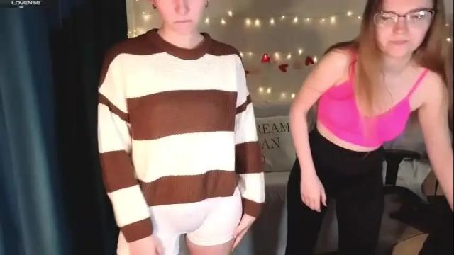 Image 6 of velvetvalkyries Stream on Chaturbate on 1 month ago