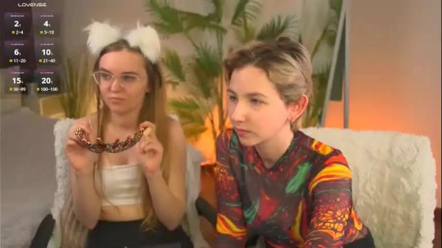 Image 2 of velvetvalkyries Stream on Chaturbate on 1 month ago