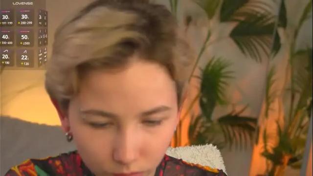 Image 8 of velvetvalkyries Stream on Chaturbate on 1 month ago