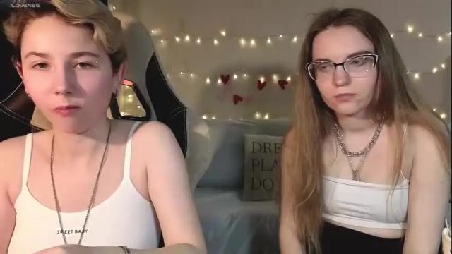 Image 6 of velvetvalkyries Stream on Chaturbate on 1 month ago