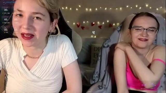 Image 6 of velvetvalkyries Stream on Chaturbate on 1 month ago