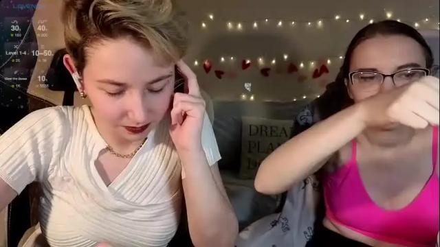 Image 7 of velvetvalkyries Stream on Chaturbate on 1 month ago