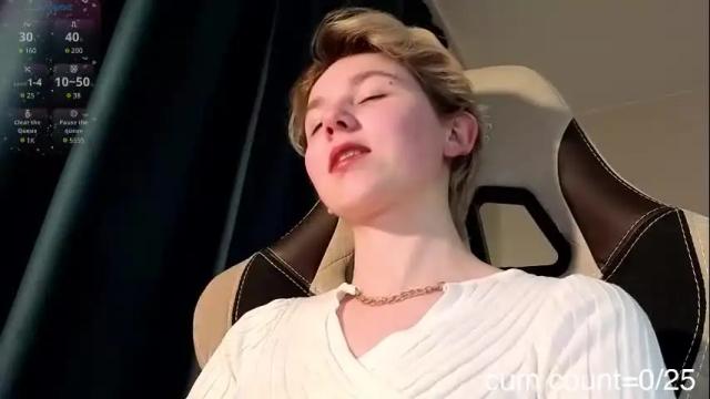 Image 12 of velvetvalkyries Stream on Chaturbate on 1 month ago