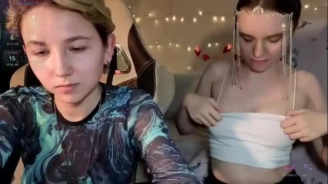 Image 11 of velvetvalkyries Stream on Chaturbate on 27 days ago