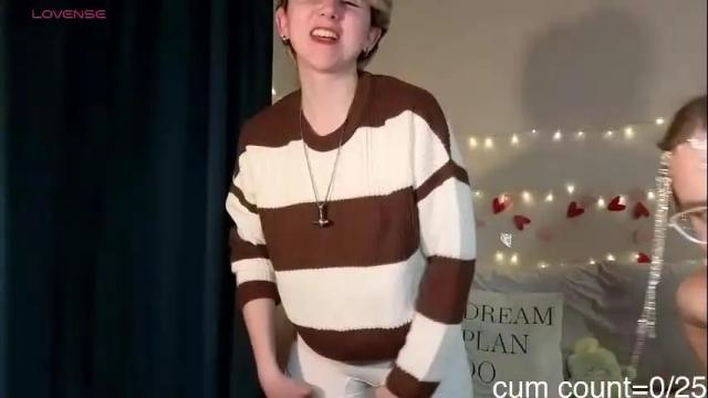 Image 11 of velvetvalkyries Stream on Chaturbate on 25 days ago