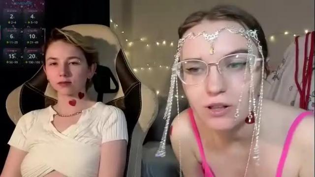 Image 11 of velvetvalkyries Stream on Chaturbate on 23 days ago