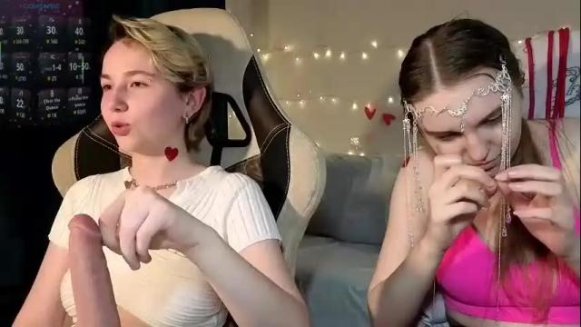 Image 8 of velvetvalkyries Stream on Chaturbate on 23 days ago