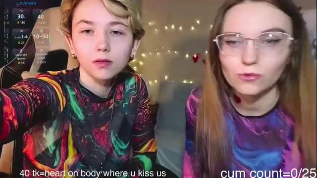 Image 6 of velvetvalkyries Stream on Chaturbate on 16 days ago