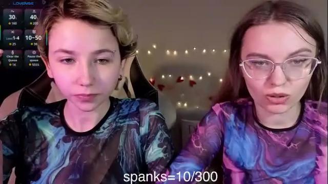 Image 11 of velvetvalkyries Stream on Chaturbate on 3 days ago