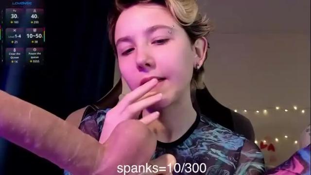 Image 6 of velvetvalkyries Stream on Chaturbate on 3 days ago