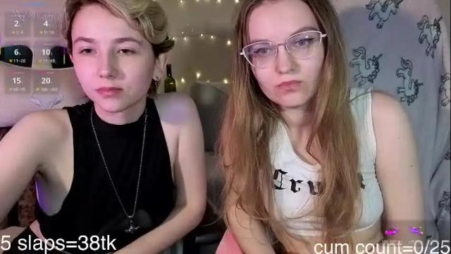 Image 10 of velvetvalkyries Stream on Chaturbate on 2 days ago