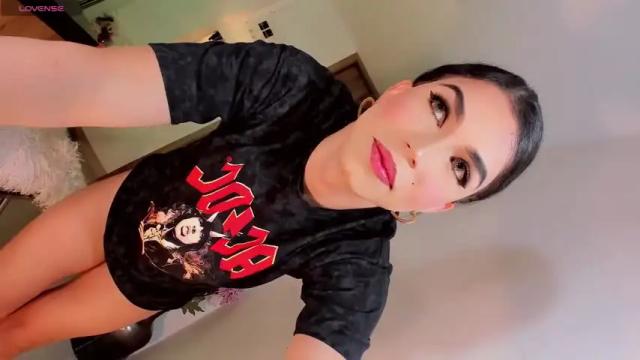Image 10 of venecismarin Stream on Chaturbate on 14 months ago