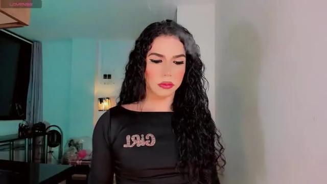 Image 12 of venecismarin Stream on Chaturbate on 14 months ago