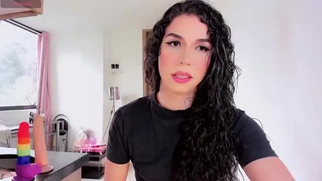 Image 11 of venecismarin Stream on Chaturbate on 14 months ago
