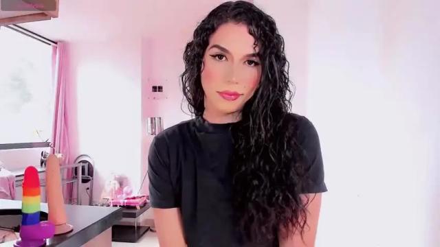 Image 6 of venecismarin Stream on Chaturbate on 14 months ago