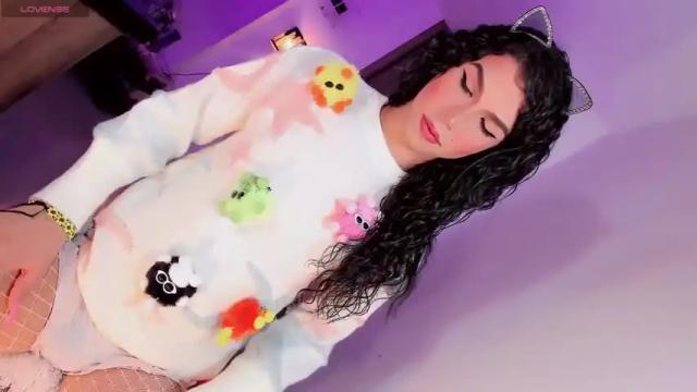Image 3 of venecismarin Stream on Chaturbate on 14 months ago