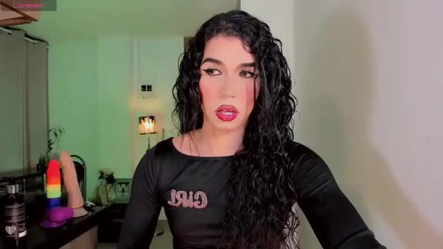 Image 12 of venecismarin Stream on Chaturbate on 14 months ago