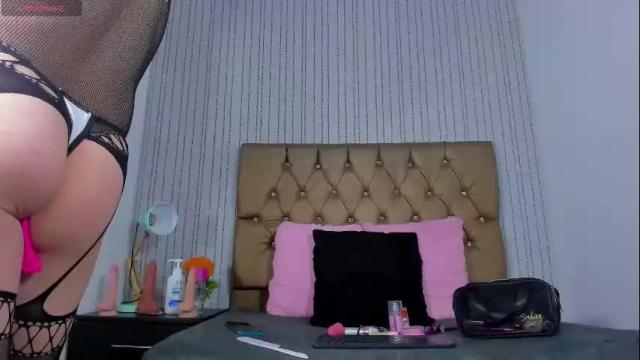 Image 6 of veneno_hot Stream on Chaturbate on 13 days ago