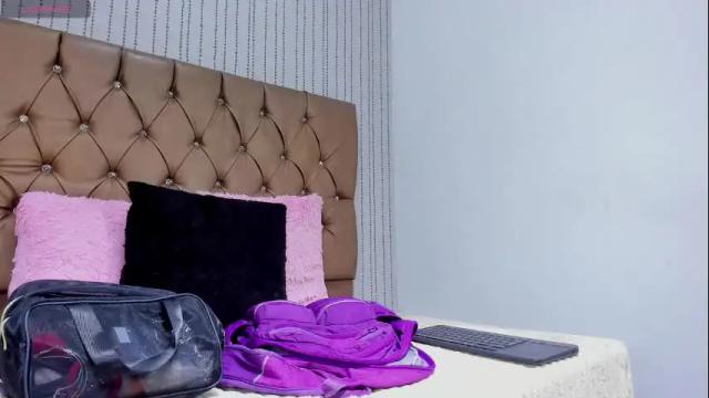 Image 2 of veneno_hot Stream on Chaturbate on 1 month ago