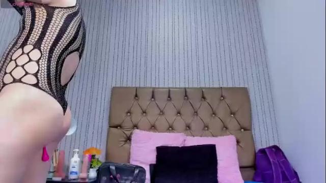 Image 8 of veneno_hot Stream on Chaturbate on 1 month ago