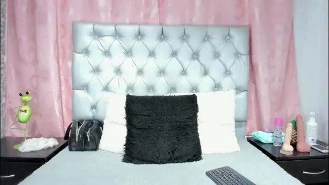 Image 12 of veneno_hot Stream on Chaturbate on 1 day ago