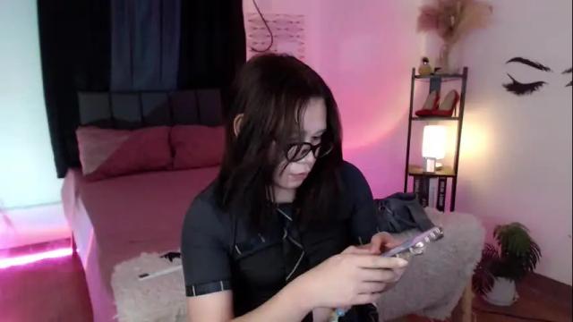 Image 10 of veniceseduction Stream on Chaturbate on 24 days ago