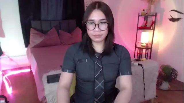 Image 3 of veniceseduction Stream on Chaturbate on 23 days ago