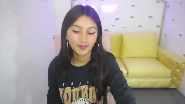 Image 2 of vennus24_ch Stream on Chaturbate on 21 months ago