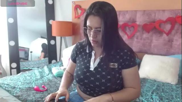 Image 3 of vennuss_89 Stream on Chaturbate on 23 days ago