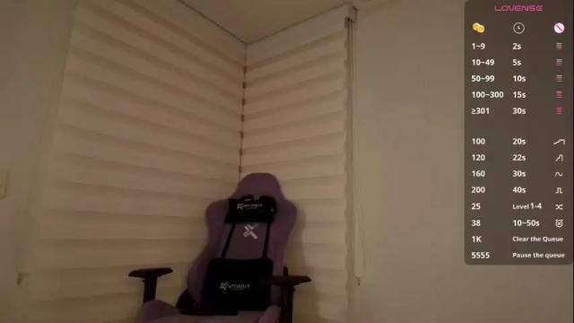 Image 8 of venus_leroy Stream on Chaturbate on 1 month ago