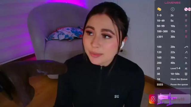 Image 11 of venus_leroy Stream on Chaturbate on 1 month ago