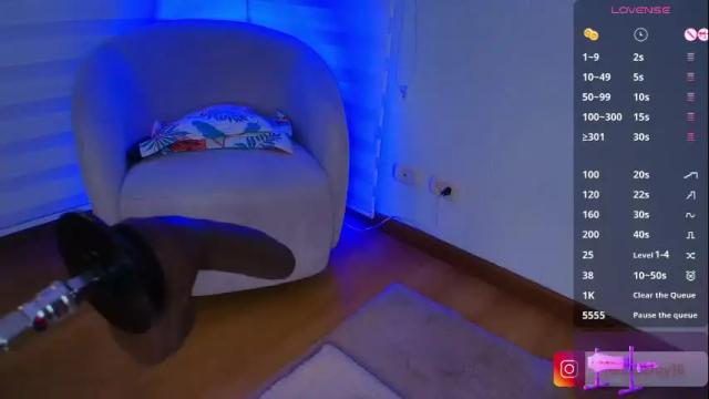 Image 4 of venus_leroy Stream on Chaturbate on 1 month ago